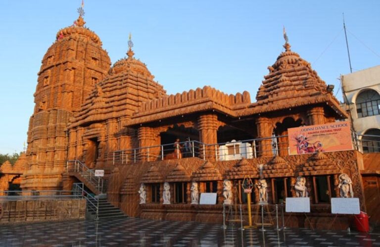 Pune to Hyderabad jagannath temple cab service