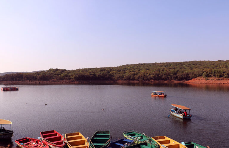 pune to venna lake cab service